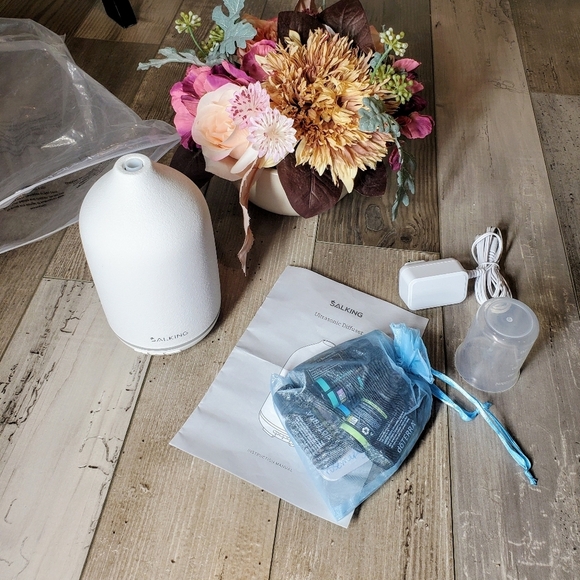 Salking Ultrasonic Diffuser and 6pc artnaturals Essential Oils Bundle EUC - Picture 11 of 14